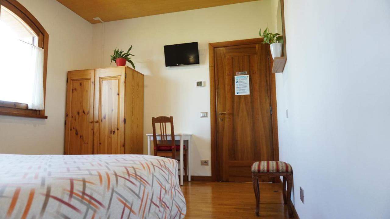 La Pecora Nera Bed & Breakfast Belluno Exterior photo